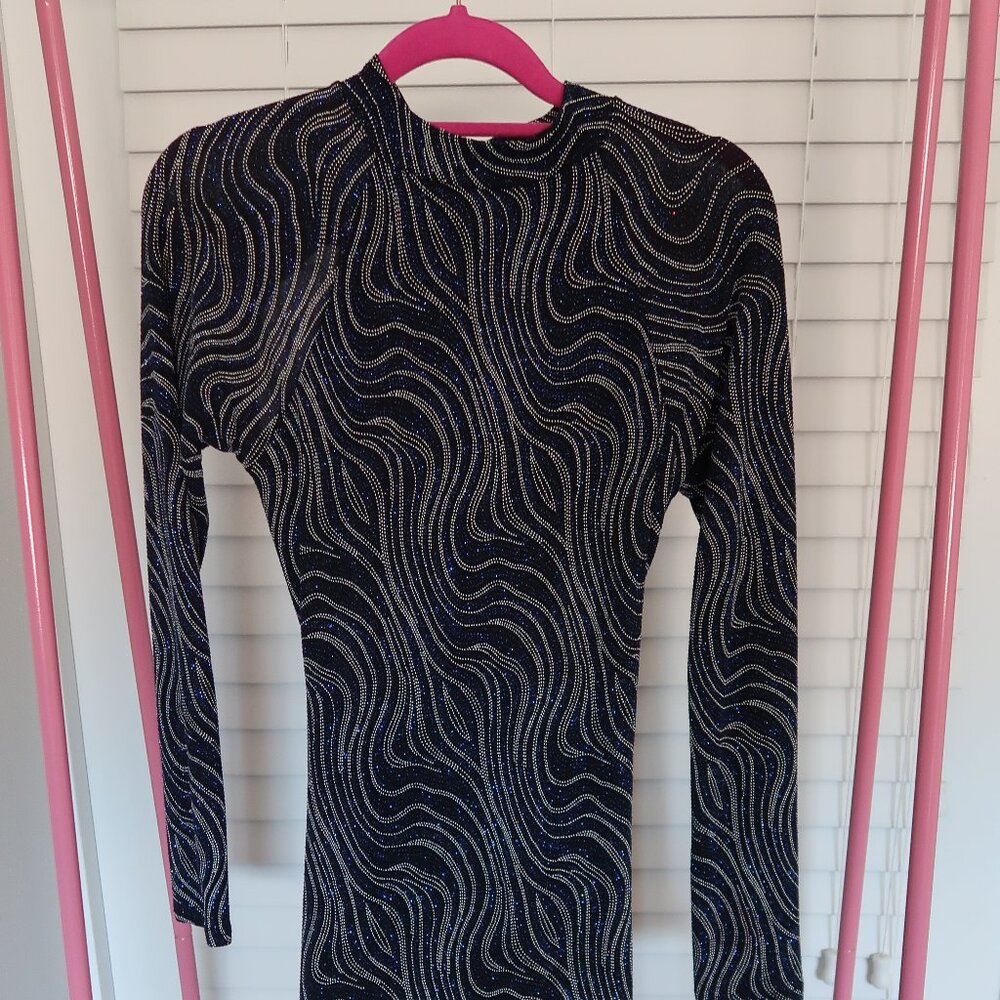 💙✨ Long Backless Blue Sequin Dress – Show-Stopping Glam ✨💙